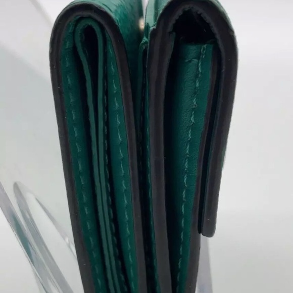 Auth Louis Vuitton Taigarama Green Discovery Compact Wallet W/B and dust bag - Picture 13 of 16